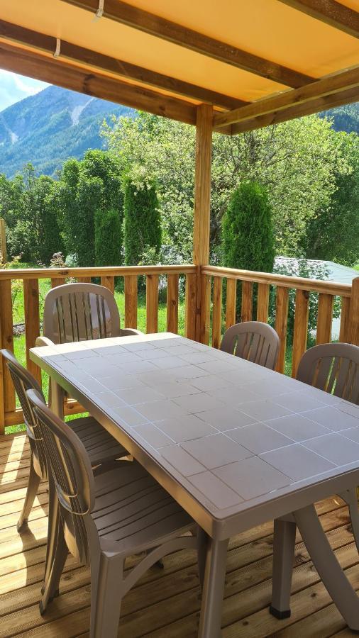 Camping Les Auches 昂塞勒 外观 照片