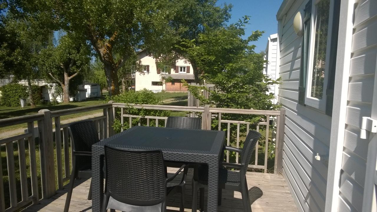 Camping Les Auches 昂塞勒 外观 照片