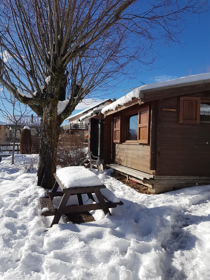 Camping Les Auches 昂塞勒 外观 照片