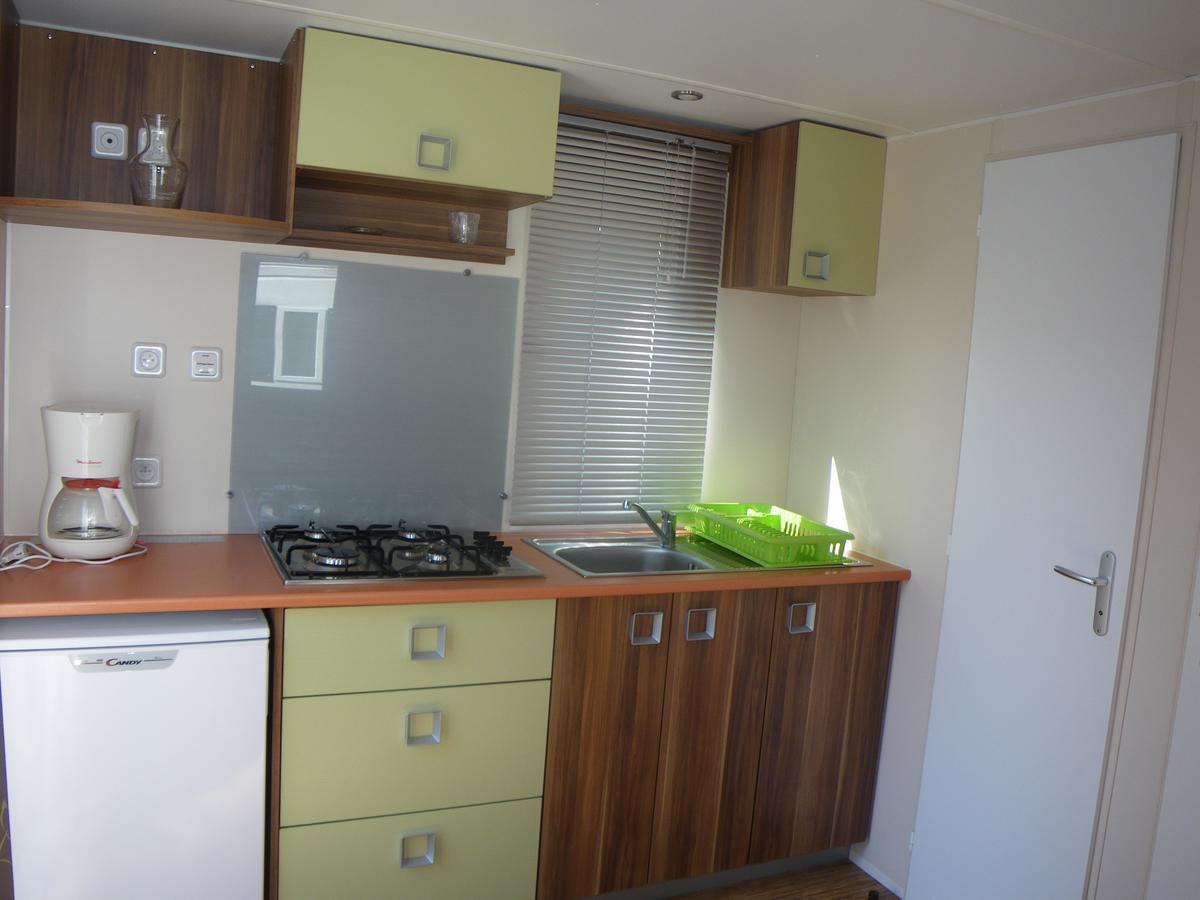 Camping Les Auches 昂塞勒 外观 照片