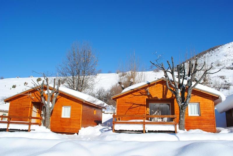 Camping Les Auches 昂塞勒 外观 照片